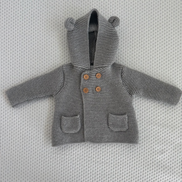 Zara Other - Zara baby knitted grey cardigan sweater with bear ear hood and wood buttons 3/6m